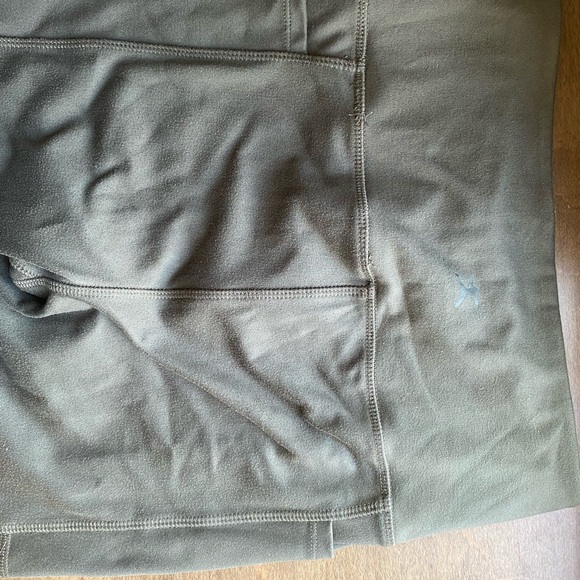 Costco leggings size small - Picture 3 of 3